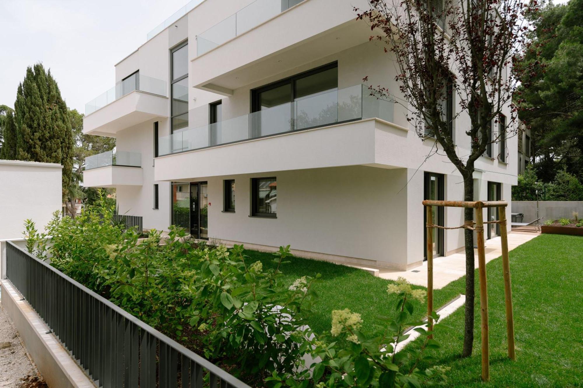 The Q Bliss - Your New 4-Star Hideaway With A Garage Rovinj Dış mekan fotoğraf