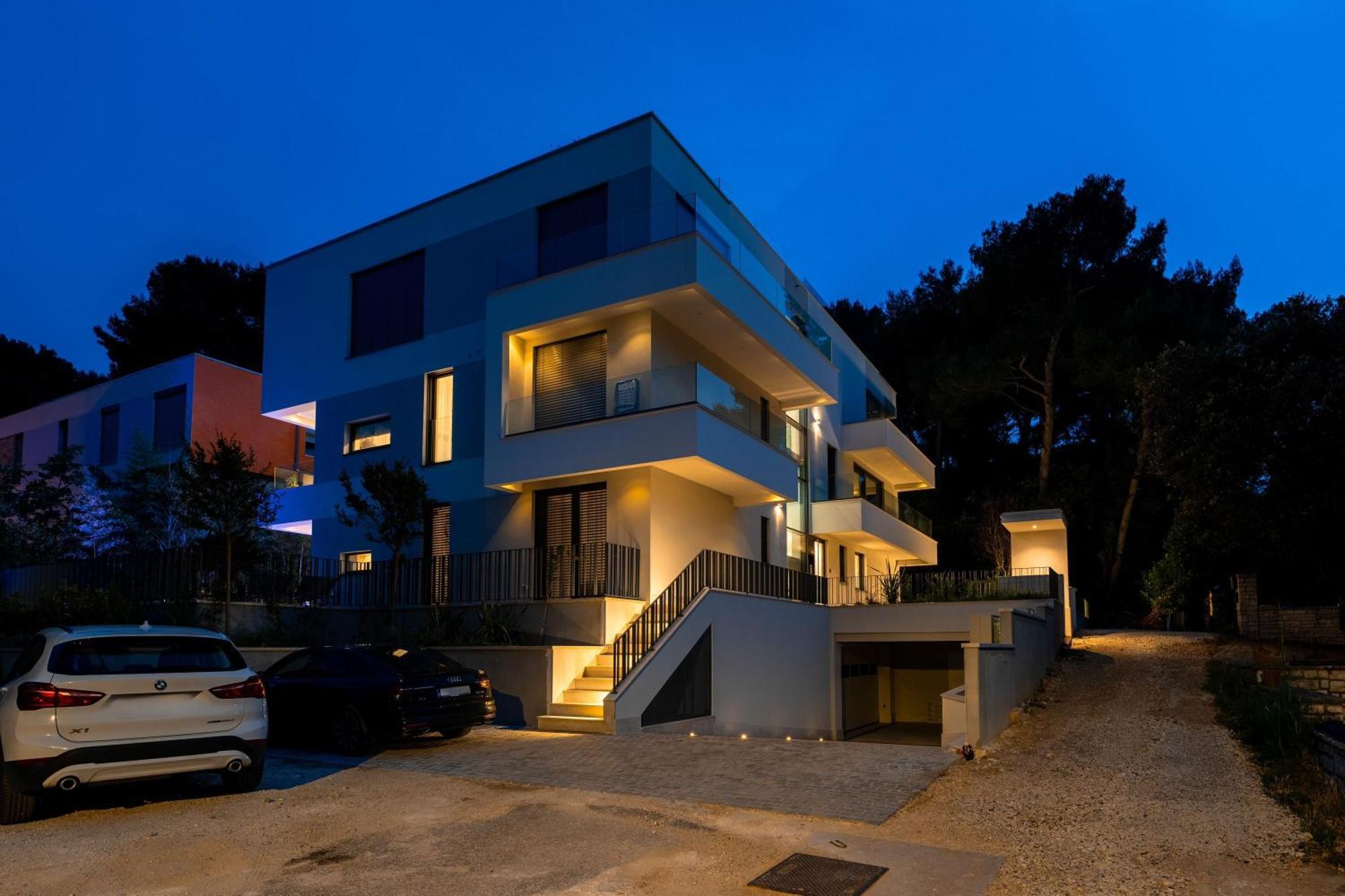 The Q Bliss - Your New 4-Star Hideaway With A Garage Rovinj Dış mekan fotoğraf